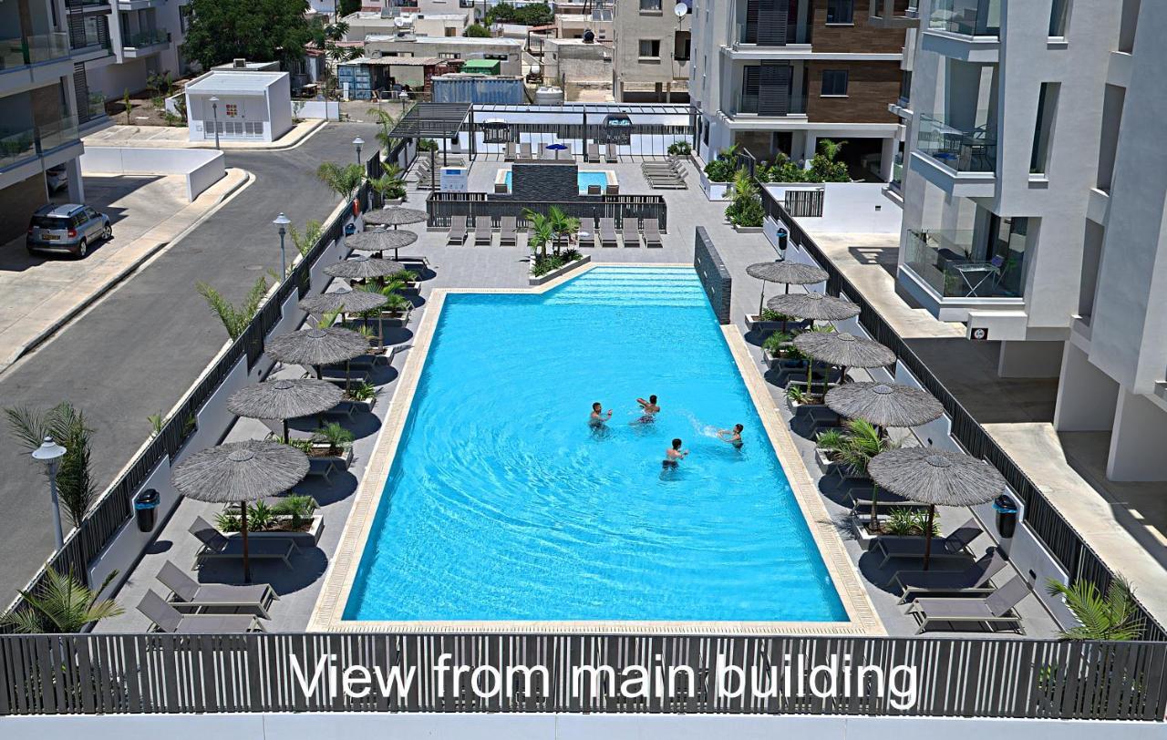 Golden Tree Apartment Paralimni Exterior foto