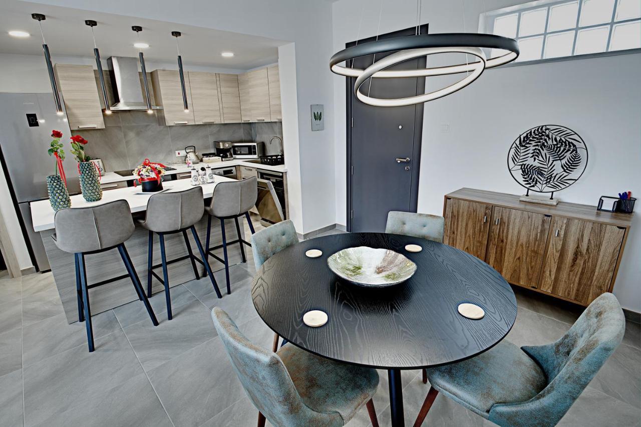 Golden Tree Apartment Paralimni Exterior foto