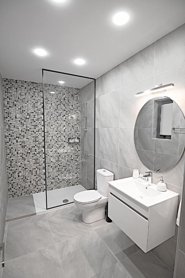 Golden Tree Apartment Paralimni Exterior foto